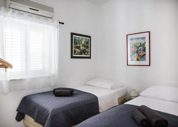 Zenith By Duhomes * Ragusa