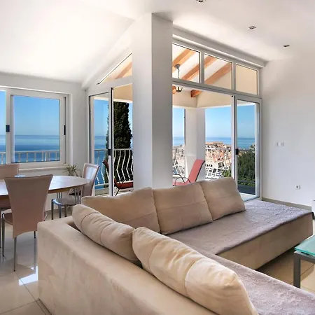 Zenith By Duhomes Apartment
