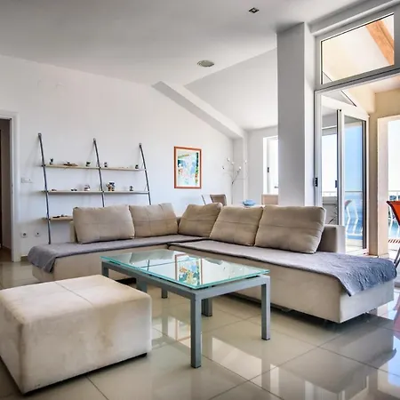 Zenith By Duhomes Apartamento *