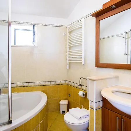 Zenith By Duhomes Apartamento *